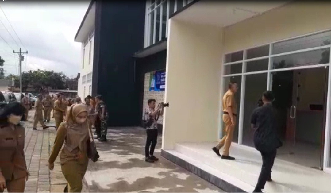 Kunjungan Bupati Purworejo ke Gedung PLUT KUMKM Kab. Purworejo 