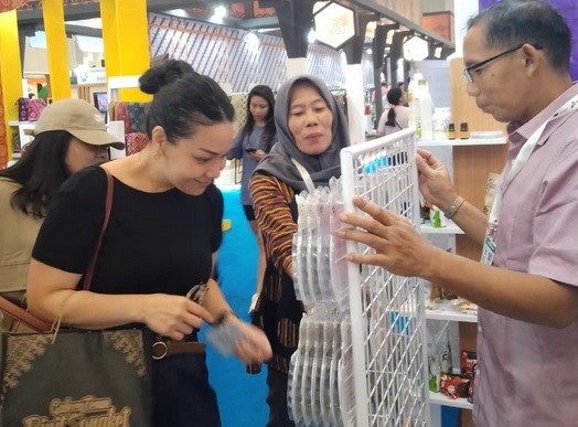 Produk Bulu Mata dan Turunan Kelapa Menjadi Daya Tarik Dalam TEI (Trade Expo Indonesia) Tahun 2024  