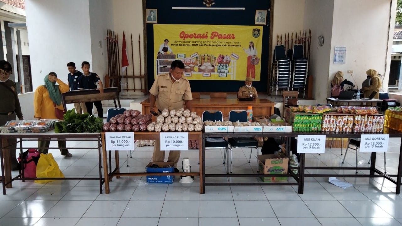 Operasi Pasar di Kecamatan Banyuurip 