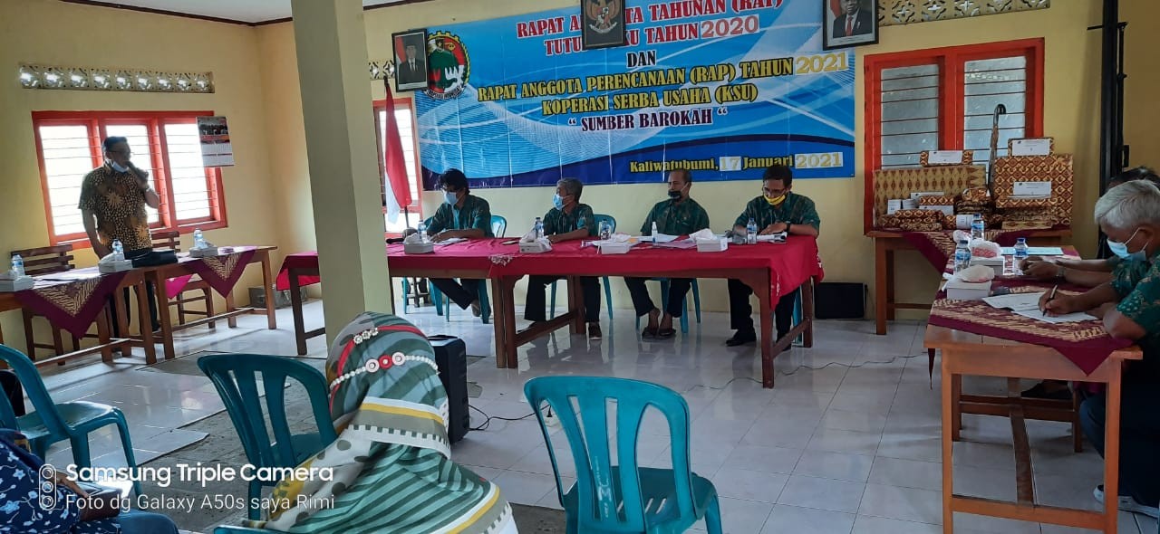 Rapat Anggota Tahunan KSU Sumber Barokah Desa Kaliwatu Bumi 