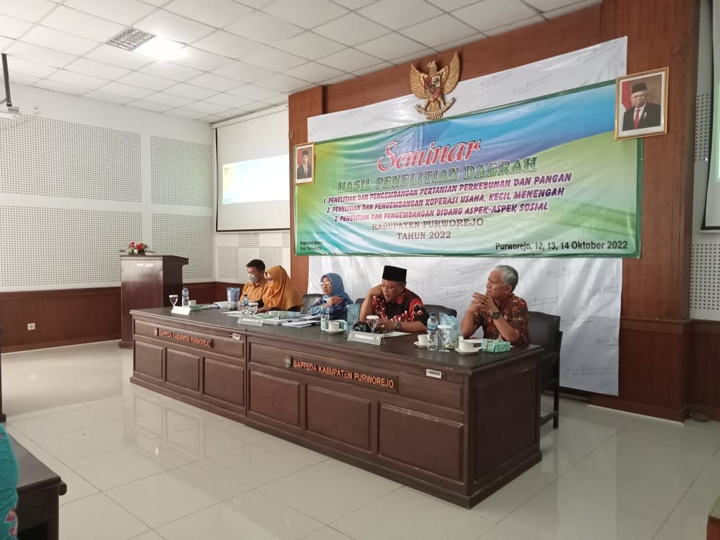 Seminar Hasil Penelitian dan Pengembangan Koperasi Usaha Kecil Menengah 