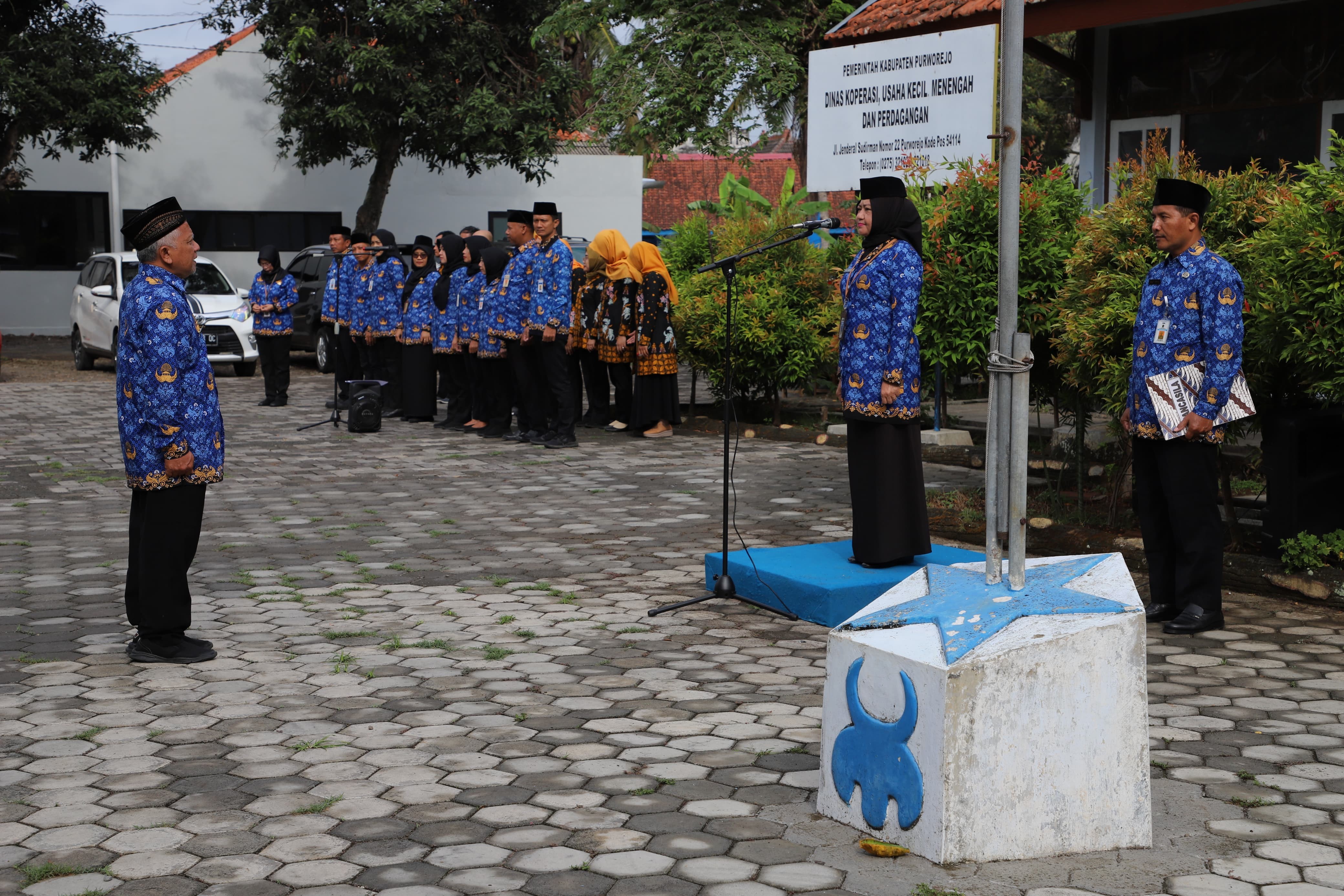 Upacara Peringatan HUT Ke 52 KORPRI di Dinas KUKMP Kab. Purworejo