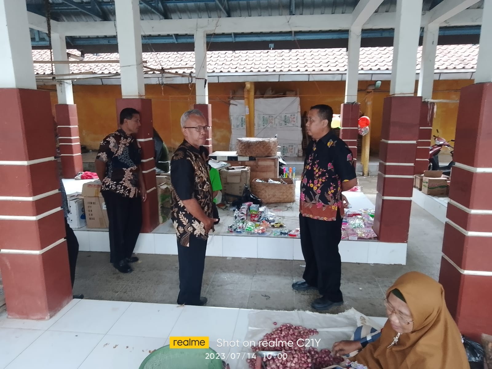  Monitoring Pasar Daerah Dalam Rangka Peningkatan PAD Pasar