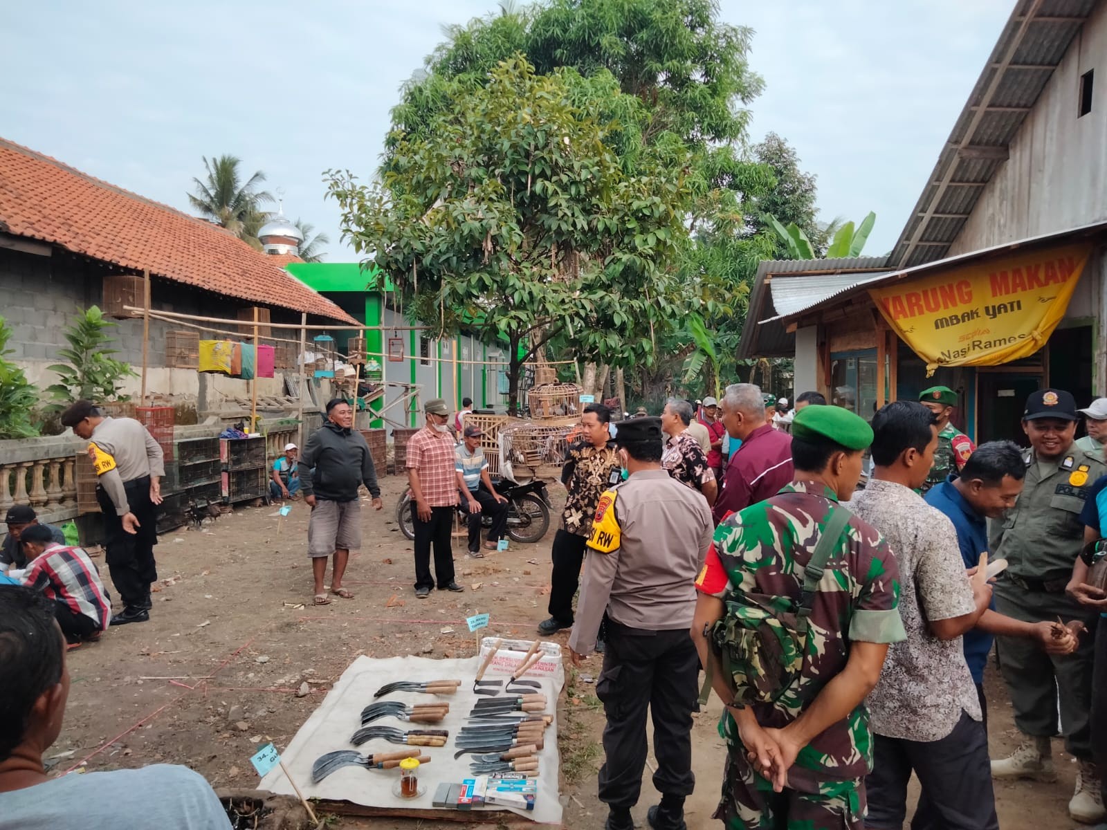 Penataan Pedagang PKL di Sepanjang Jalan Pasar Pituruh