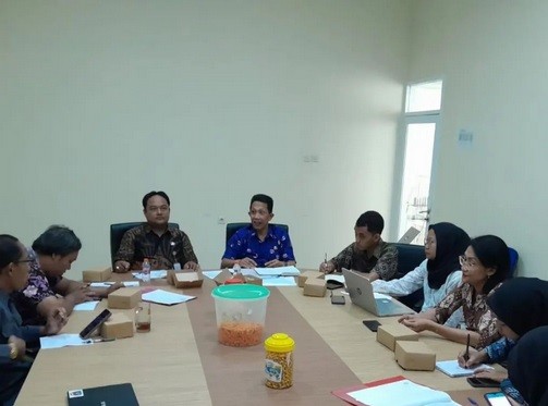 Rapat Koordinasi Internal UPT PLUT KUMKM Purworejo