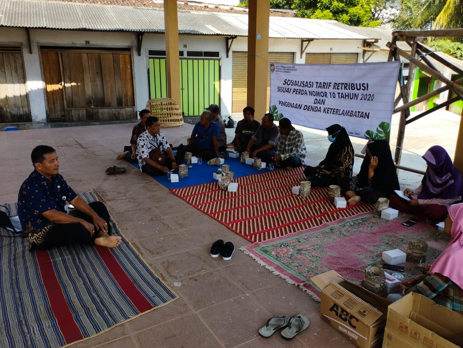 Sosialisasi Tarif Retribusi dan Pengenaan Denda Keterlambatan Pembayaran Retribusi di Pasar Pangenrejo